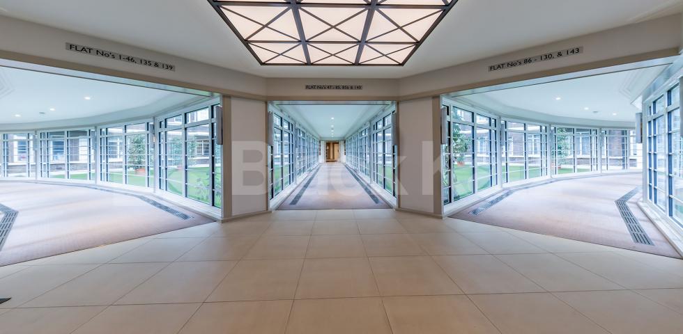 			LARGE 3 / 4 BED! , 4 Bedroom, 1 bath, 1 reception Flat			 Park Road, BAKER STREET